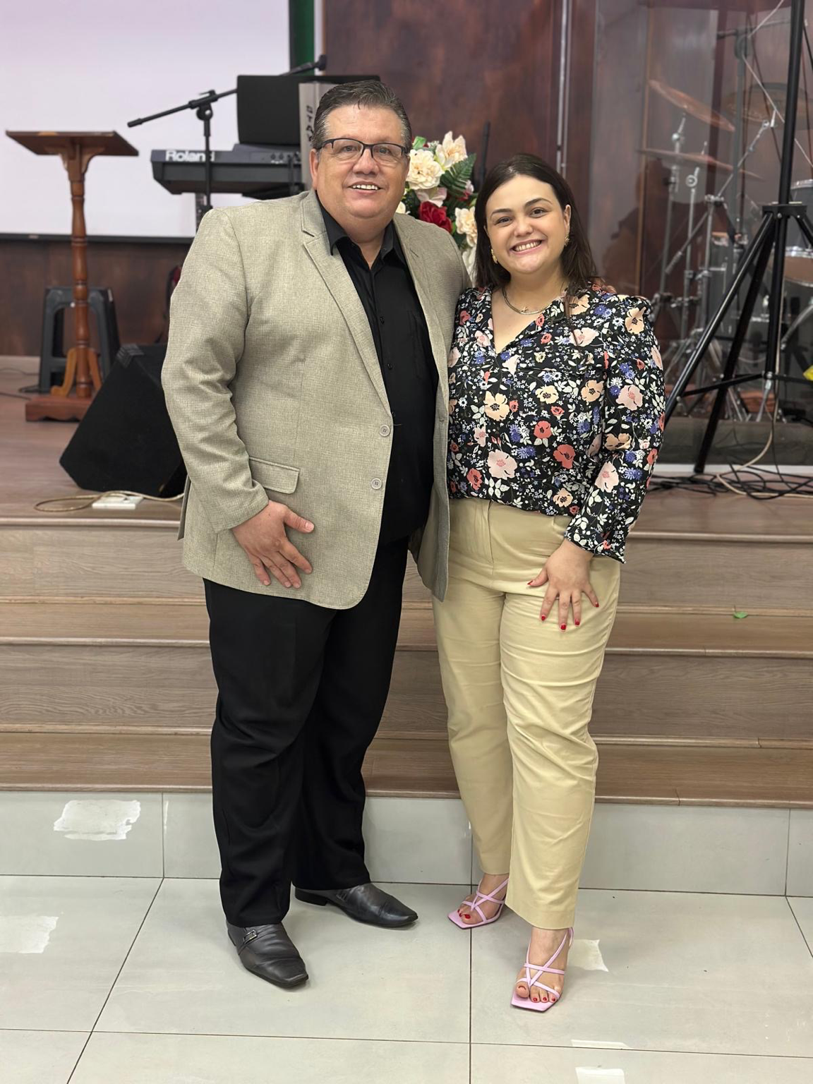 Karine com seu pai, Pastor Pereira