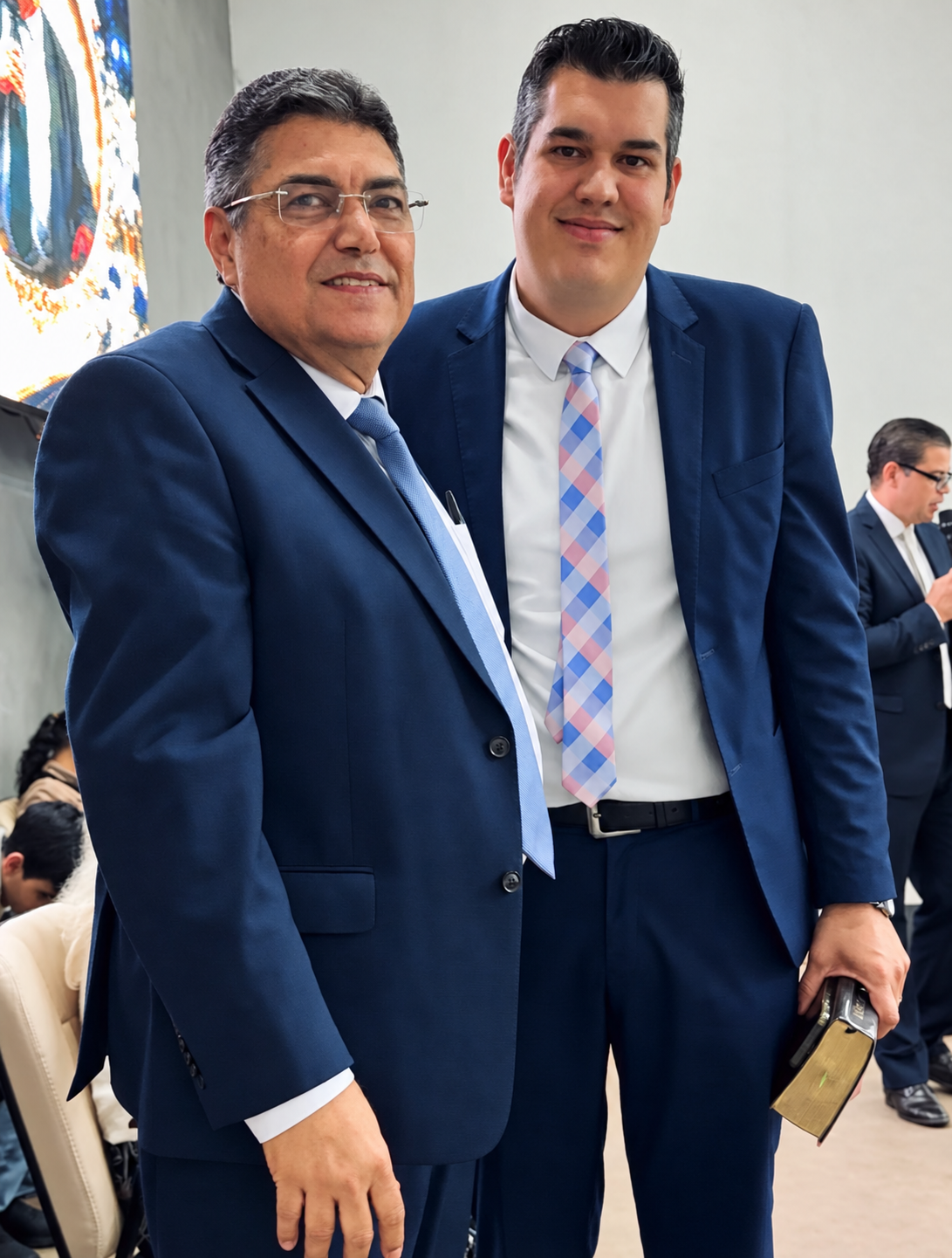 Pr. Vanderlei e seu segundo filho, Pr. Gileade.